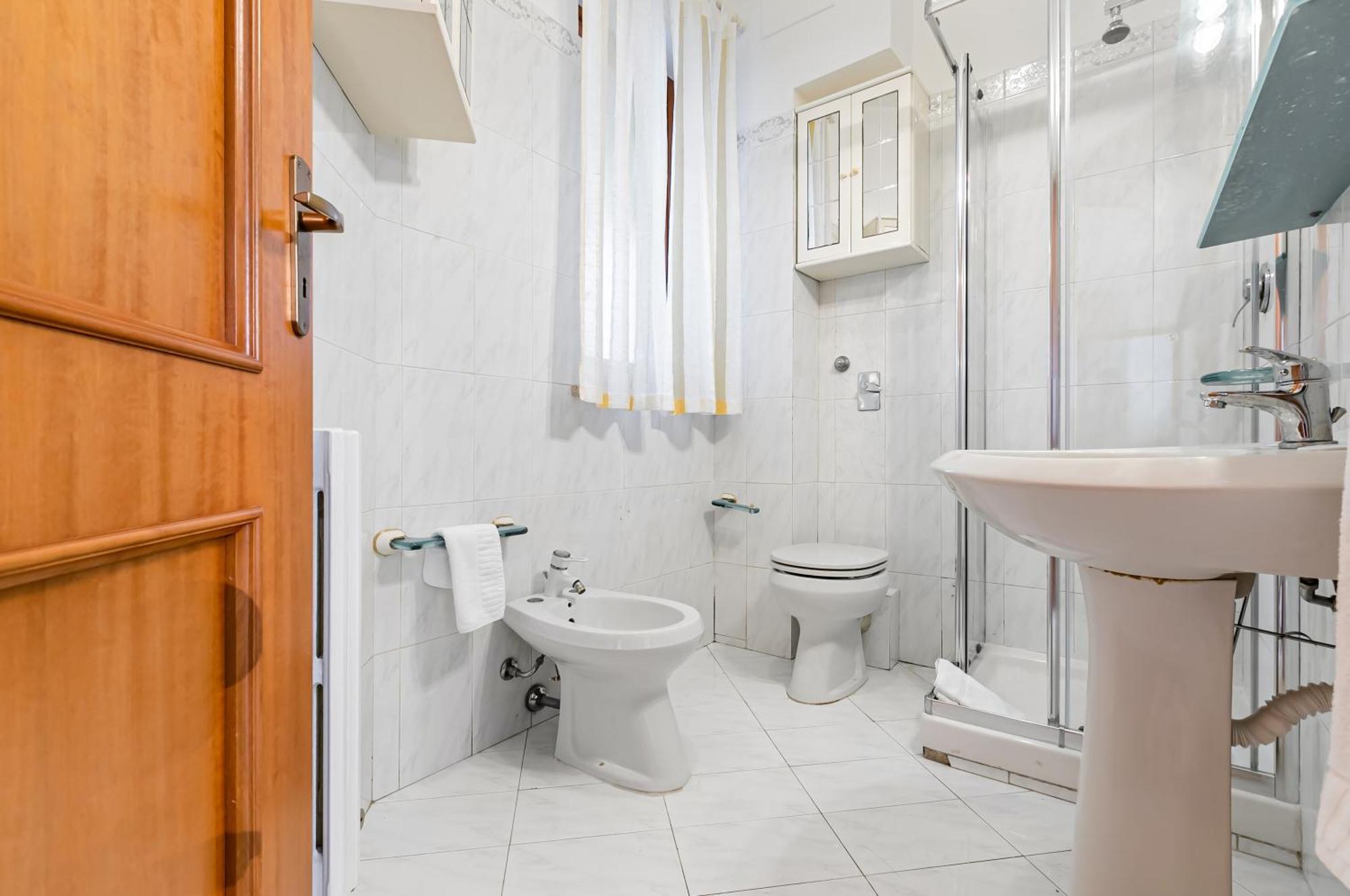 Palazzo Reale & Piazza Indipendenza Roomy Flat ปาแลร์โม ภายนอก รูปภาพ